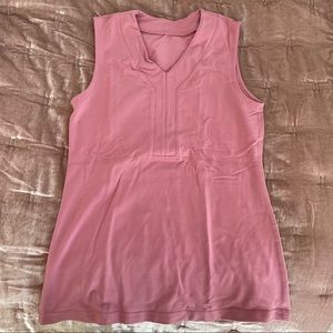 Excellent condition Lululemon mauve pink tank size 6
